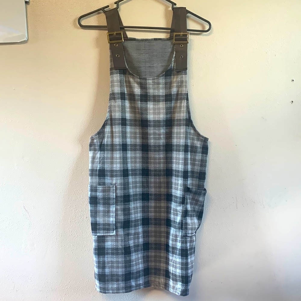 Dress, short with pockets